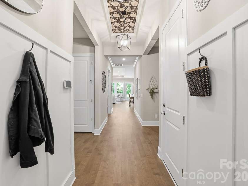 2002 Belle Mont Farm Avenue, Monroe, NC 28110.  MLS# CAR4366428, YatesRealty ID 20023. Front hallway
