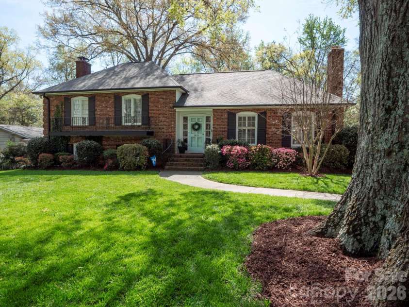 1419 Cavendish Court, Charlotte, NC 28211.  MLS# CAR4370471, YatesRealty ID 20024. 