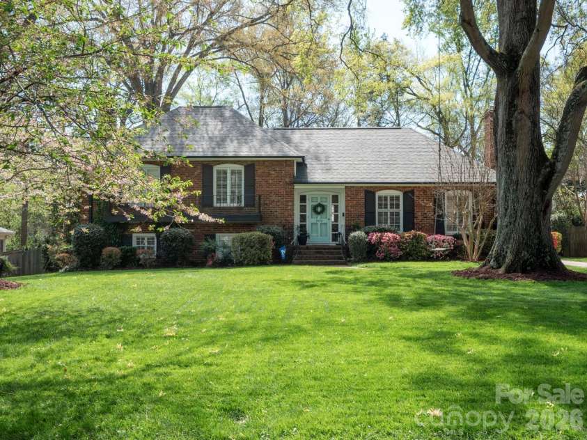 1419 Cavendish Court, Charlotte, NC 28211.  MLS# CAR4370471, YatesRealty ID 20024. 