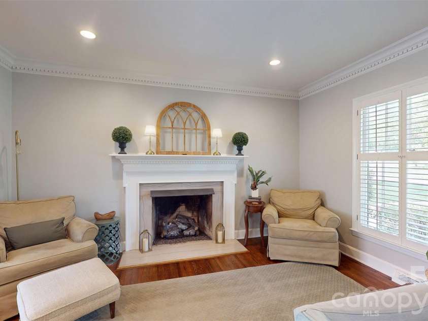 1419 Cavendish Court, Charlotte, NC 28211.  MLS# CAR4370471, YatesRealty ID 20024. 