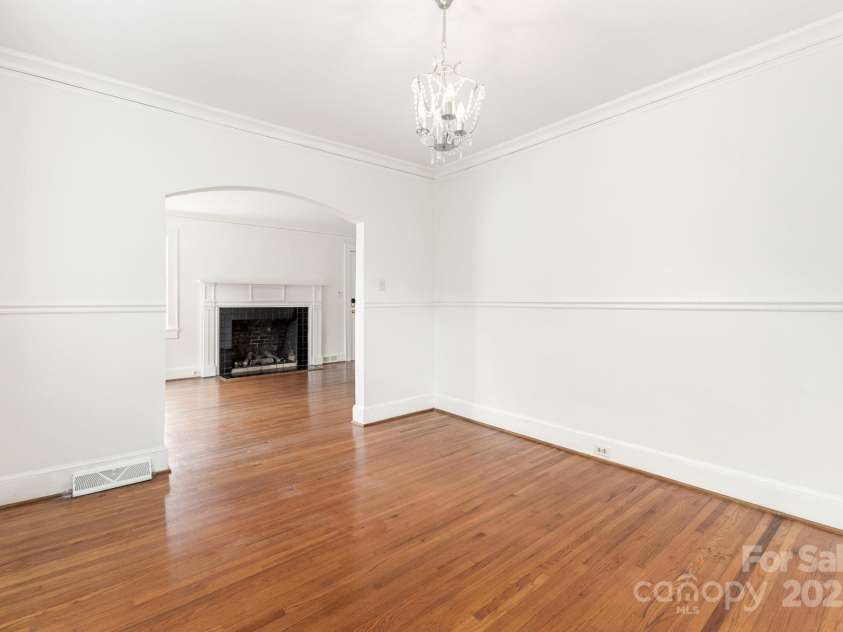 1400 Matheson Avenue, Charlotte, NC 28205.  MLS# CAR4263198, YatesRealty ID 20026. 