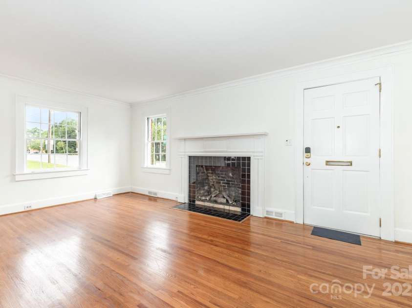 1400 Matheson Avenue, Charlotte, NC 28205.  MLS# CAR4263198, YatesRealty ID 20026. 