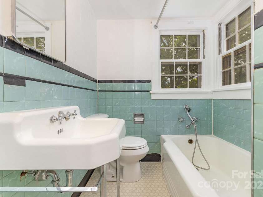 1400 Matheson Avenue, Charlotte, NC 28205.  MLS# CAR4263198, YatesRealty ID 20026. 