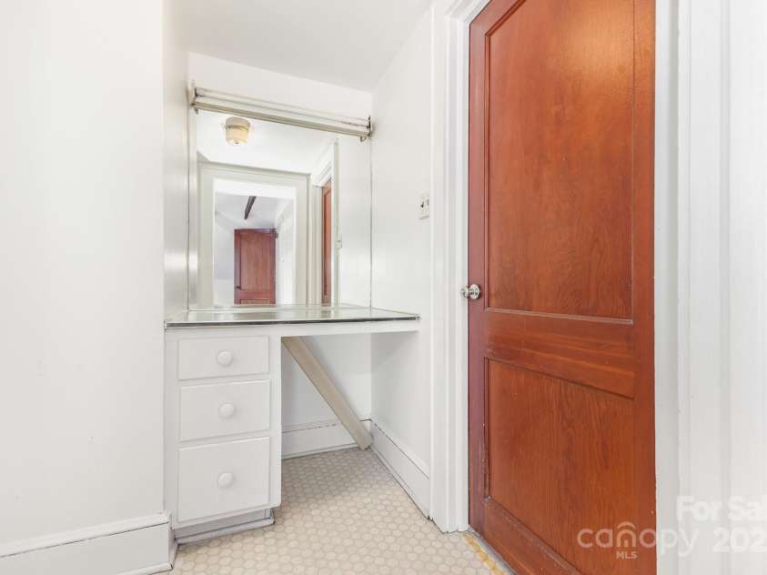 1400 Matheson Avenue, Charlotte, NC 28205.  MLS# CAR4263198, YatesRealty ID 20026. 