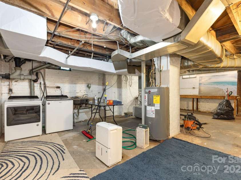 1400 Matheson Avenue, Charlotte, NC 28205.  MLS# CAR4263198, YatesRealty ID 20026. 