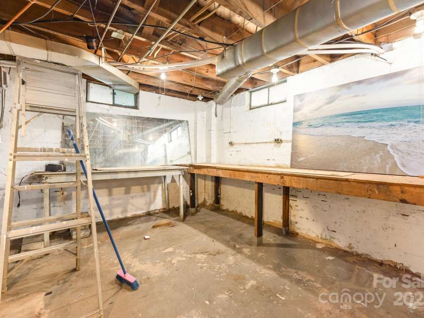 1400 Matheson Avenue, Charlotte, NC 28205.  MLS# CAR4263198, YatesRealty ID 20026. 