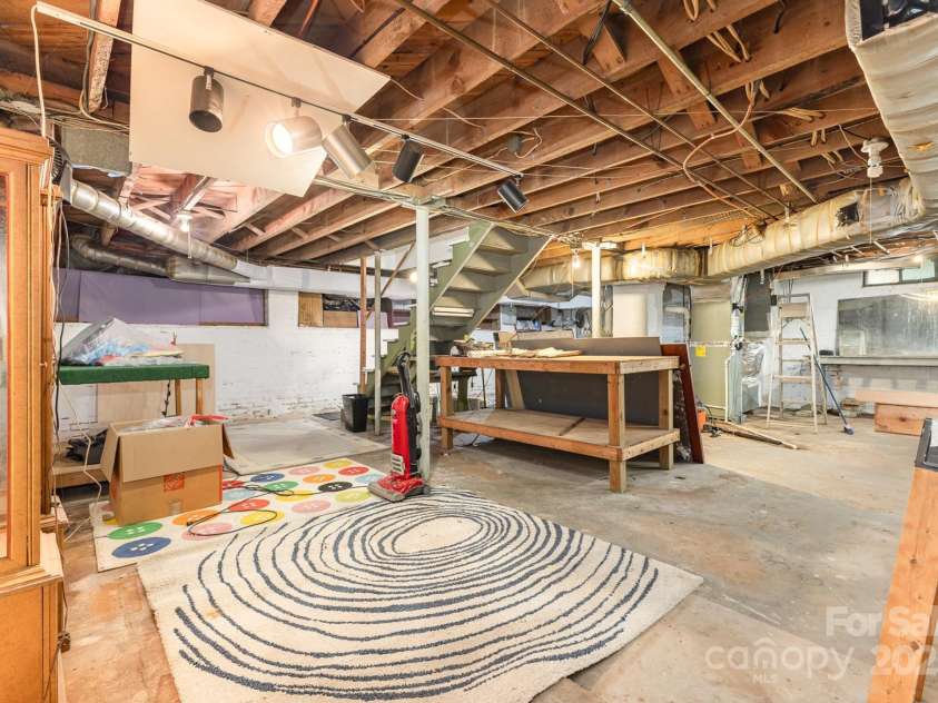 1400 Matheson Avenue, Charlotte, NC 28205.  MLS# CAR4263198, YatesRealty ID 20026. 