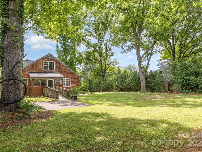 1400 Matheson Avenue, Charlotte, NC 28205.  MLS# CAR4263198, YatesRealty ID 20026. 