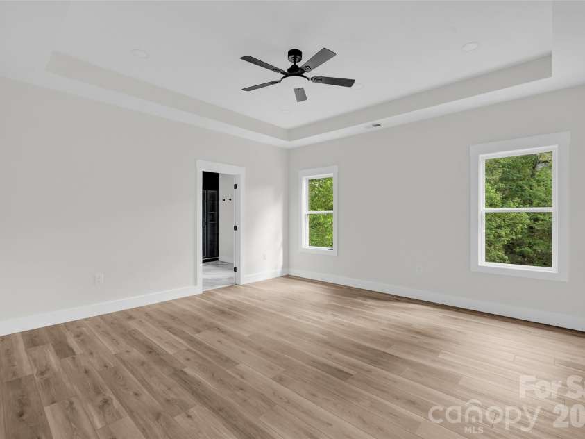 906 4th Street, Conover, NC 28613.  MLS# CAR4372507, YatesRealty ID 20026. Primary Room