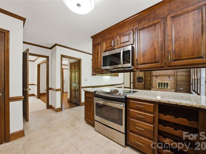 6200 Gold Wagon Lane, Mint Hill, NC 28227.  MLS# CAR4370978, YatesRealty ID 20027. 