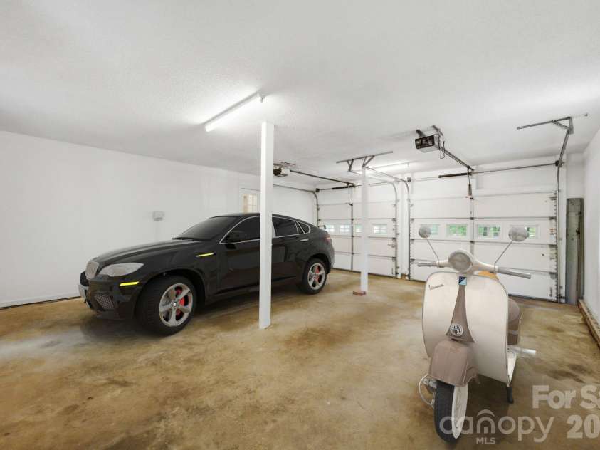 6200 Gold Wagon Lane, Mint Hill, NC 28227.  MLS# CAR4370978, YatesRealty ID 20027. 