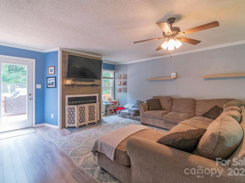 1739 Lesa Lin Drive, Monroe, NC 28112.  MLS# CAR4260036, YatesRealty ID 20028. 