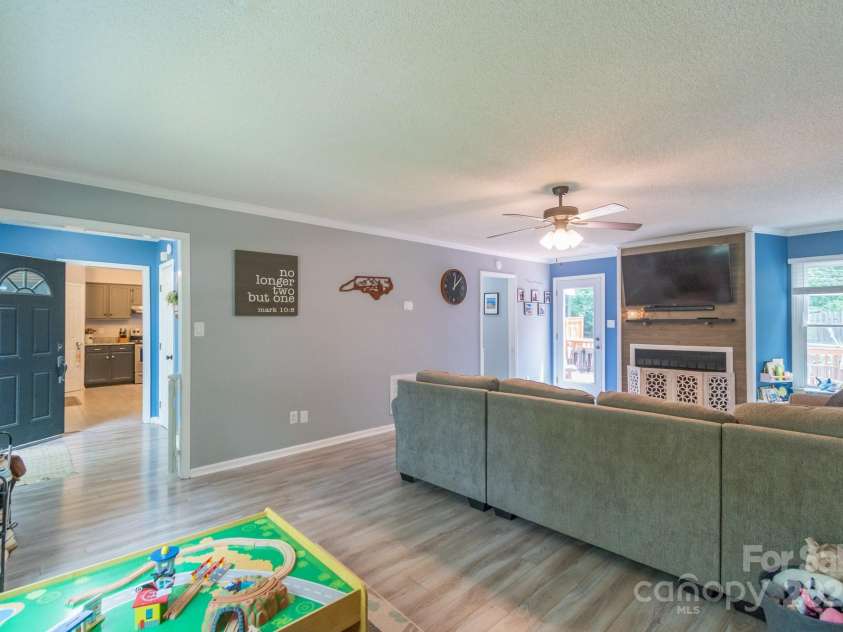 1739 Lesa Lin Drive, Monroe, NC 28112.  MLS# CAR4260036, YatesRealty ID 20028. 