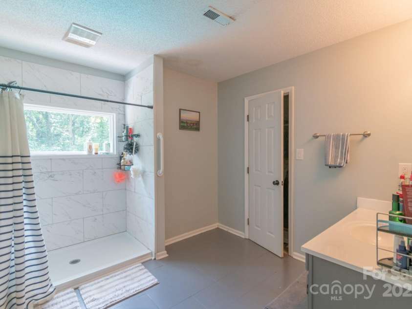 1739 Lesa Lin Drive, Monroe, NC 28112.  MLS# CAR4260036, YatesRealty ID 20028. 