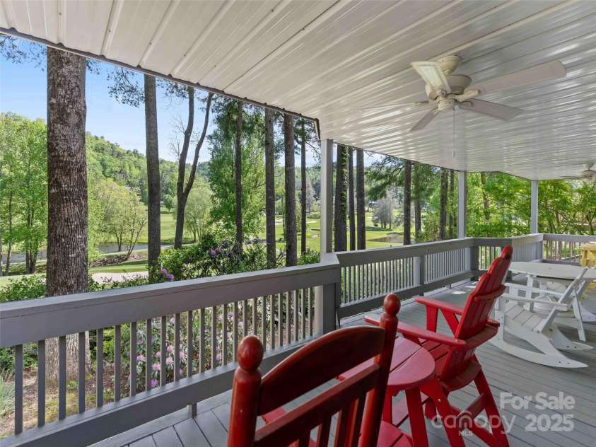 161 Winding Meadows Drive, Flat Rock, NC 28731.  MLS# CAR4256144, YatesRealty ID 20029. 