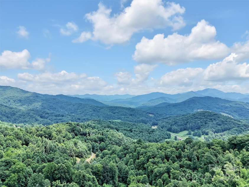 1064 Point Of View Drive, Waynesville, NC 28785.  MLS# CAR4277940, YatesRealty ID 2003. 