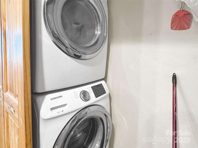 1064 Point Of View Drive, Waynesville, NC 28785.  MLS# CAR4277940, YatesRealty ID 2003. Laundry closet