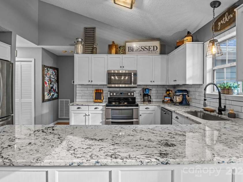 7229 Catawba Springs Road, Denver, NC 28037.  MLS# CAR4310725, YatesRealty ID 2003. 