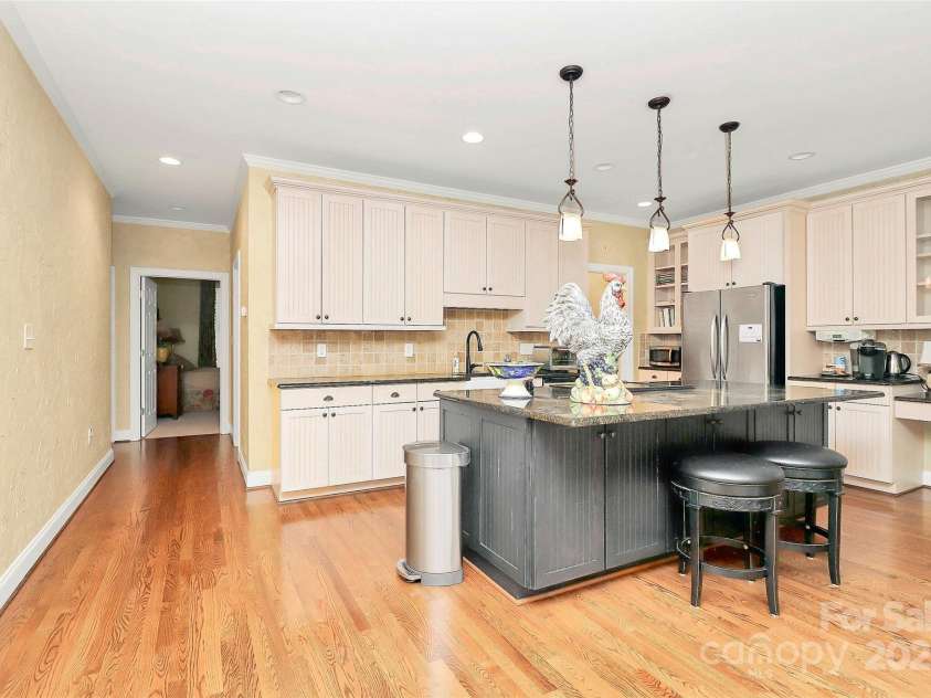 729 Lochaven Road, Waxhaw, NC 28173.  MLS# CAR4247691, YatesRealty ID 20031. 