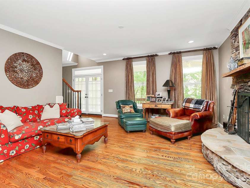 729 Lochaven Road, Waxhaw, NC 28173.  MLS# CAR4247691, YatesRealty ID 20031. 