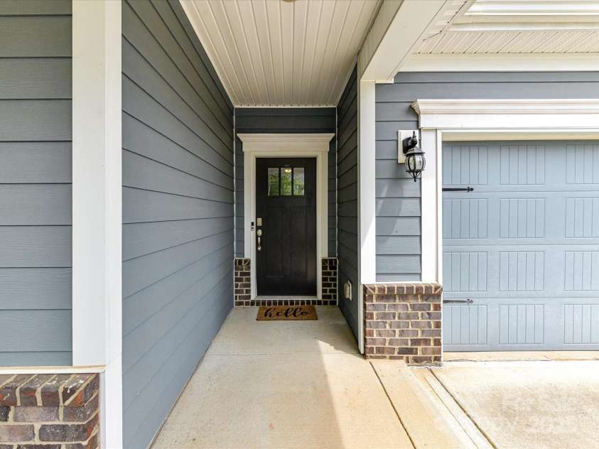 505 Belle Grove Drive, Lake Wylie, SC 29710.  MLS# CAR4263930, YatesRealty ID 20032. 