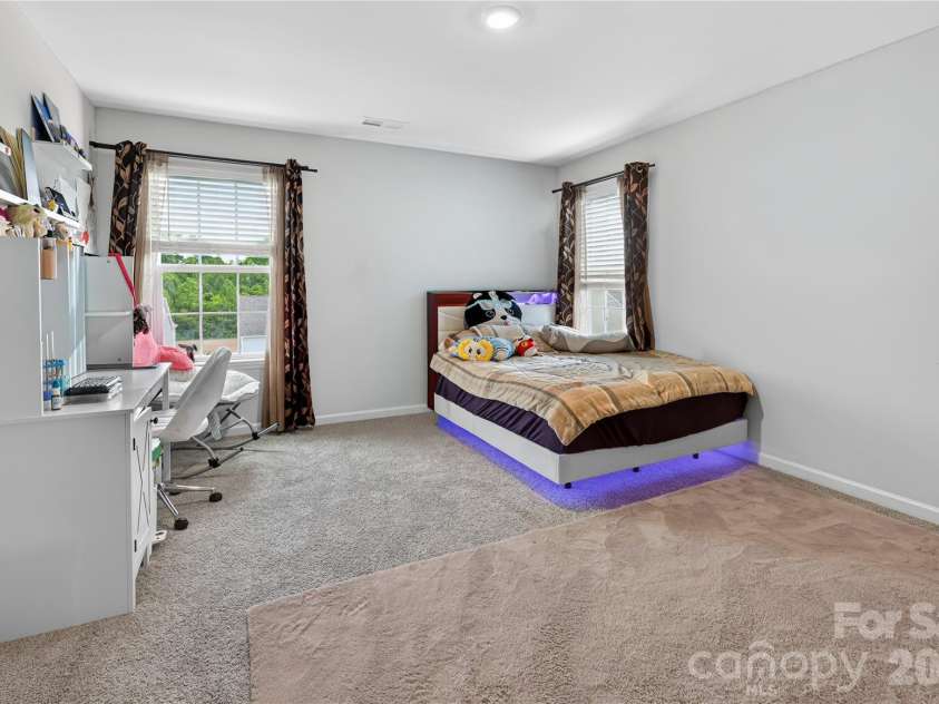 9223 Poquoson Drive, Gastonia, NC 28056.  MLS# CAR4374616, YatesRealty ID 20032. 