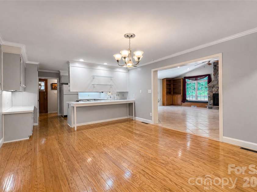 270 Lewis Ferry Road, Statesville, NC 28677.  MLS# CAR4374808, YatesRealty ID 20033. 