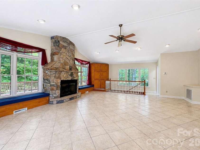 270 Lewis Ferry Road, Statesville, NC 28677.  MLS# CAR4374808, YatesRealty ID 20033. 
