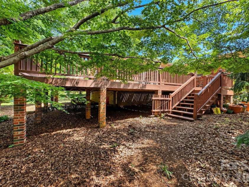 270 Lewis Ferry Road, Statesville, NC 28677.  MLS# CAR4374808, YatesRealty ID 20033. 