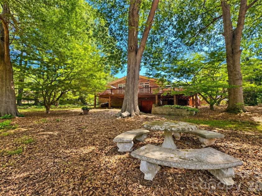 270 Lewis Ferry Road, Statesville, NC 28677.  MLS# CAR4374808, YatesRealty ID 20033. 