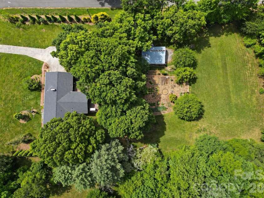 270 Lewis Ferry Road, Statesville, NC 28677.  MLS# CAR4374808, YatesRealty ID 20033. 