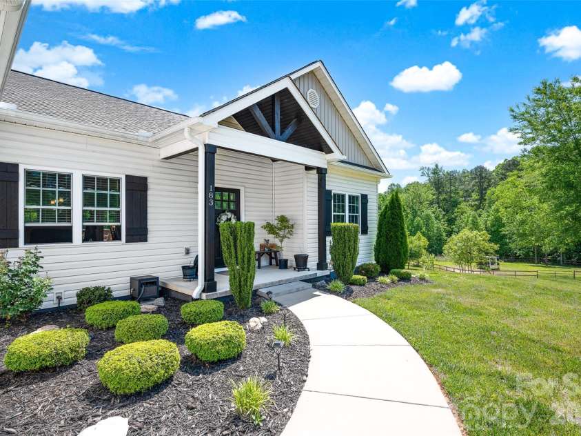 183 Falling Creek Drive, Statesville, NC 28625.  MLS# CAR4375812, YatesRealty ID 20034. 