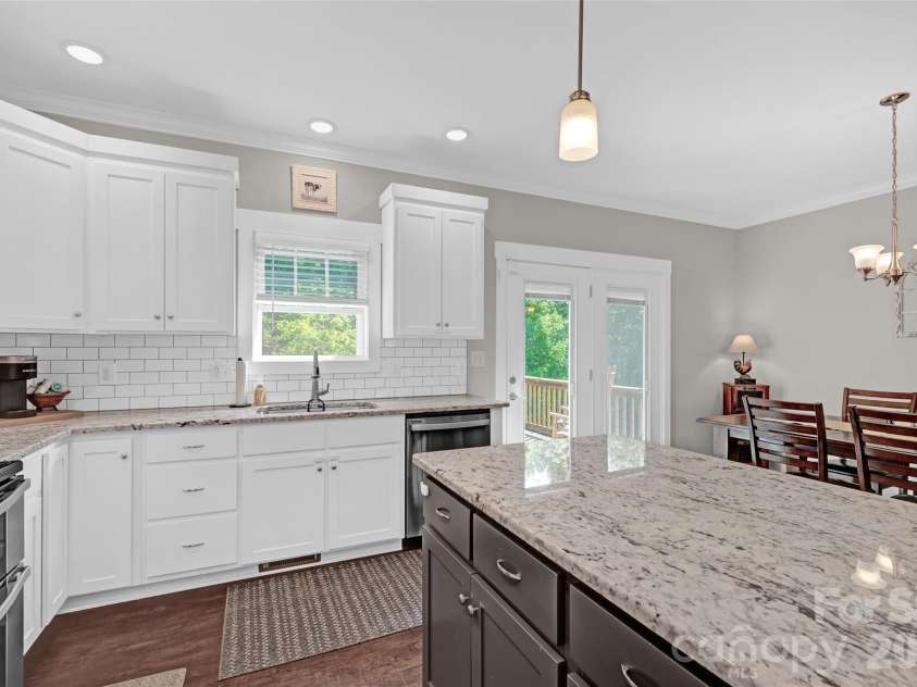 183 Falling Creek Drive, Statesville, NC 28625.  MLS# CAR4375812, YatesRealty ID 20034. 