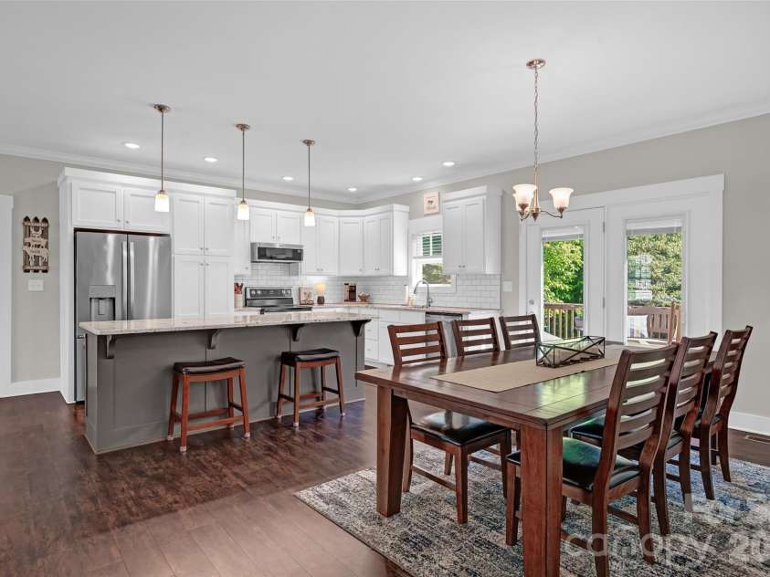 183 Falling Creek Drive, Statesville, NC 28625.  MLS# CAR4375812, YatesRealty ID 20034. 