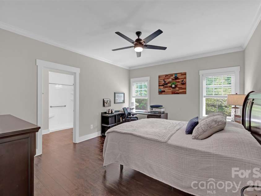 183 Falling Creek Drive, Statesville, NC 28625.  MLS# CAR4375812, YatesRealty ID 20034. 