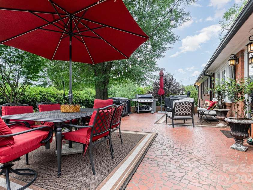 441 Crestside Drive, Concord, NC 28025.  MLS# CAR4269264, YatesRealty ID 20034. 