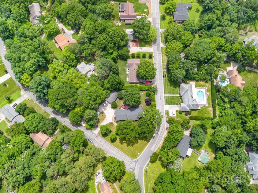 441 Crestside Drive, Concord, NC 28025.  MLS# CAR4269264, YatesRealty ID 20034. 