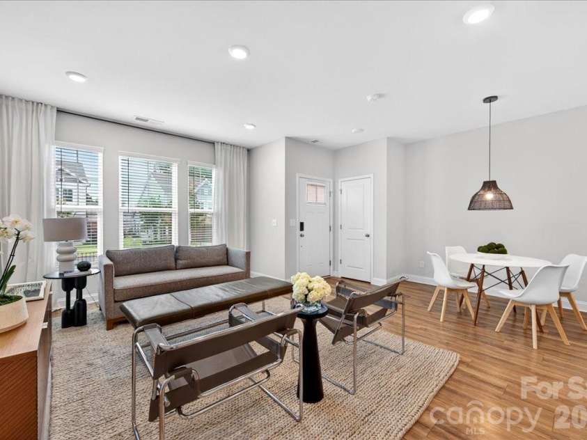 2510 Lydia Avenue, Charlotte, NC 28205.  MLS# CAR4375912, YatesRealty ID 20035. 