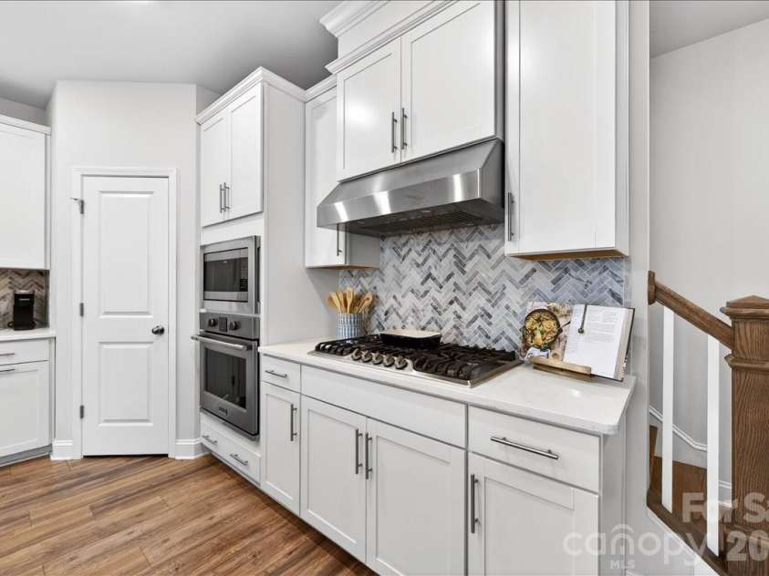 2510 Lydia Avenue, Charlotte, NC 28205.  MLS# CAR4375912, YatesRealty ID 20035. 