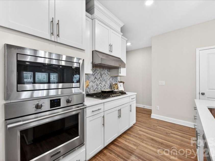 2510 Lydia Avenue, Charlotte, NC 28205.  MLS# CAR4375912, YatesRealty ID 20035. 