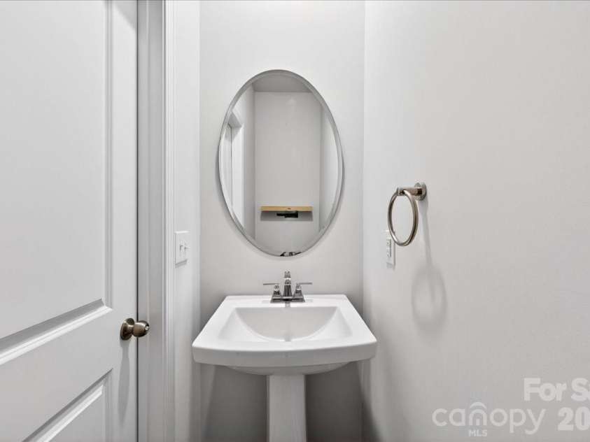 2510 Lydia Avenue, Charlotte, NC 28205.  MLS# CAR4375912, YatesRealty ID 20035. 