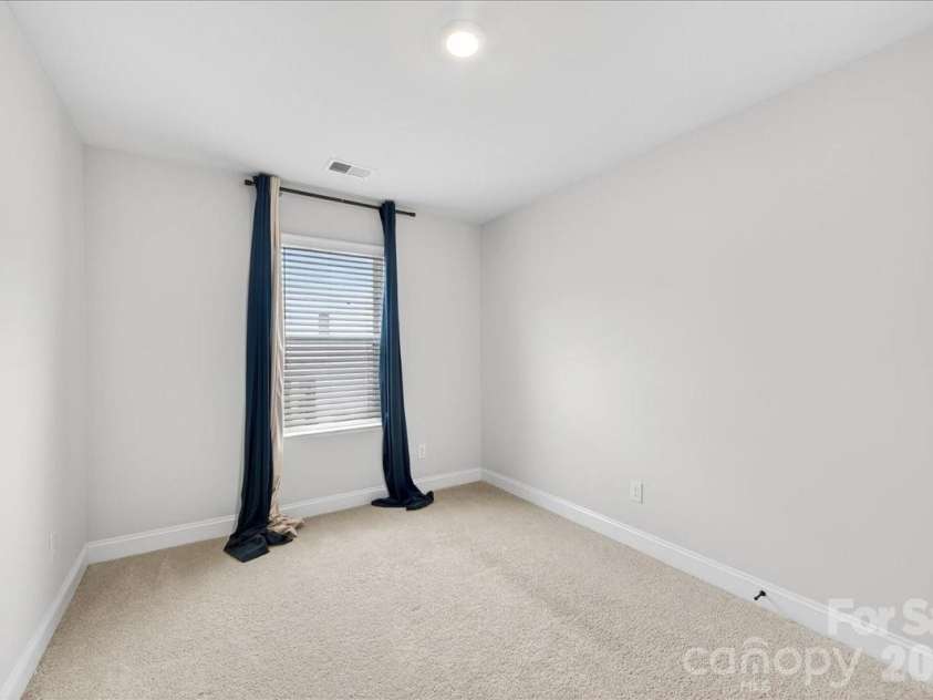 2510 Lydia Avenue, Charlotte, NC 28205.  MLS# CAR4375912, YatesRealty ID 20035. 