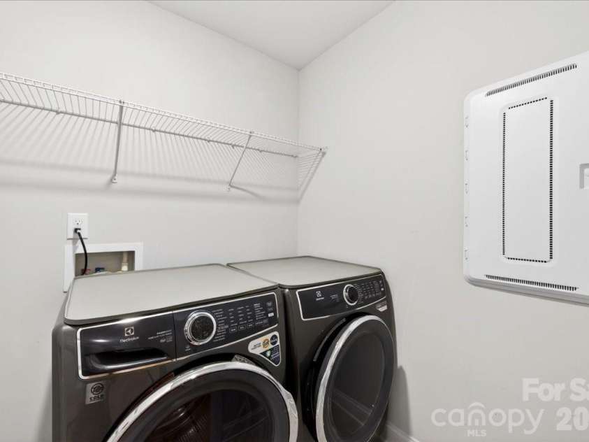 2510 Lydia Avenue, Charlotte, NC 28205.  MLS# CAR4375912, YatesRealty ID 20035. 
