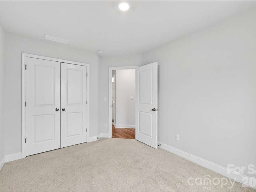 2510 Lydia Avenue, Charlotte, NC 28205.  MLS# CAR4375912, YatesRealty ID 20035. 