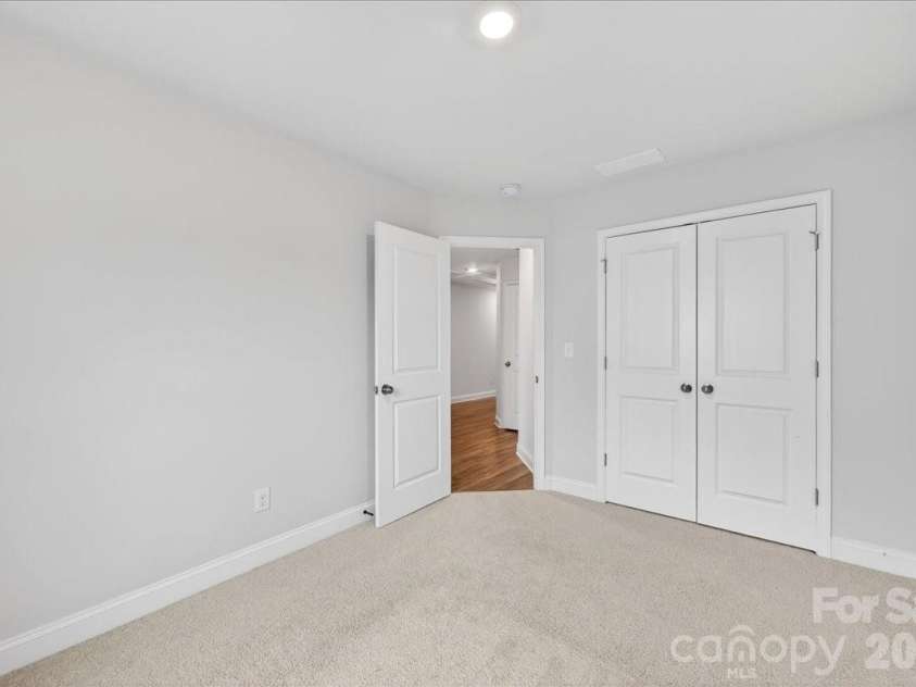 2510 Lydia Avenue, Charlotte, NC 28205.  MLS# CAR4375912, YatesRealty ID 20035. 