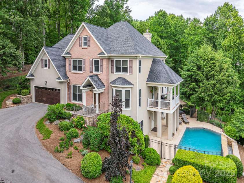 1 Hickory Ridge, Fletcher, NC 28732.  MLS# CAR4270711, YatesRealty ID 20036. 