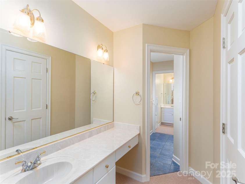 1 Hickory Ridge, Fletcher, NC 28732.  MLS# CAR4270711, YatesRealty ID 20036. 