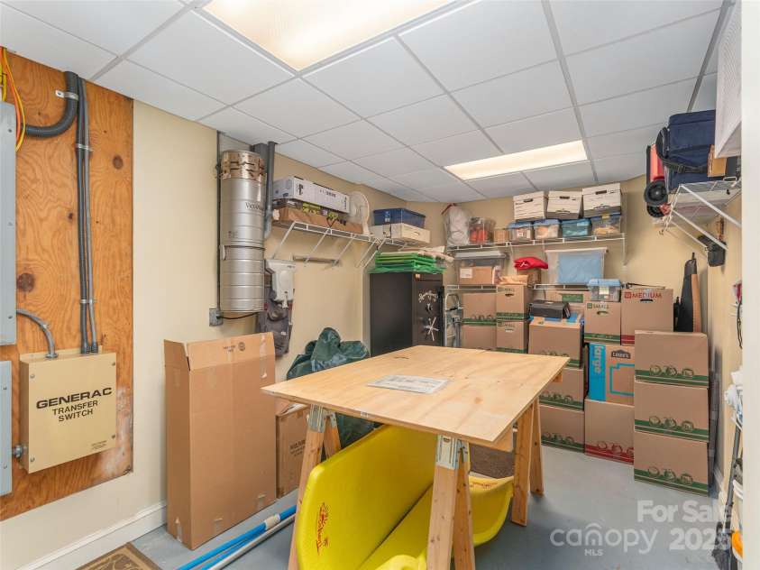 1 Hickory Ridge, Fletcher, NC 28732.  MLS# CAR4270711, YatesRealty ID 20036. 