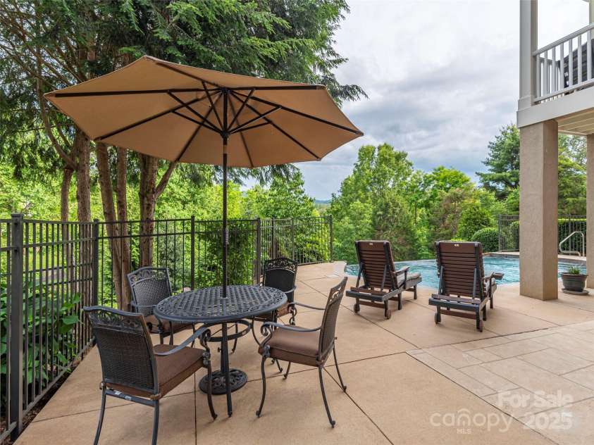 1 Hickory Ridge, Fletcher, NC 28732.  MLS# CAR4270711, YatesRealty ID 20036. 