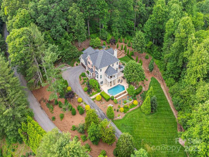 1 Hickory Ridge, Fletcher, NC 28732.  MLS# CAR4270711, YatesRealty ID 20036. 